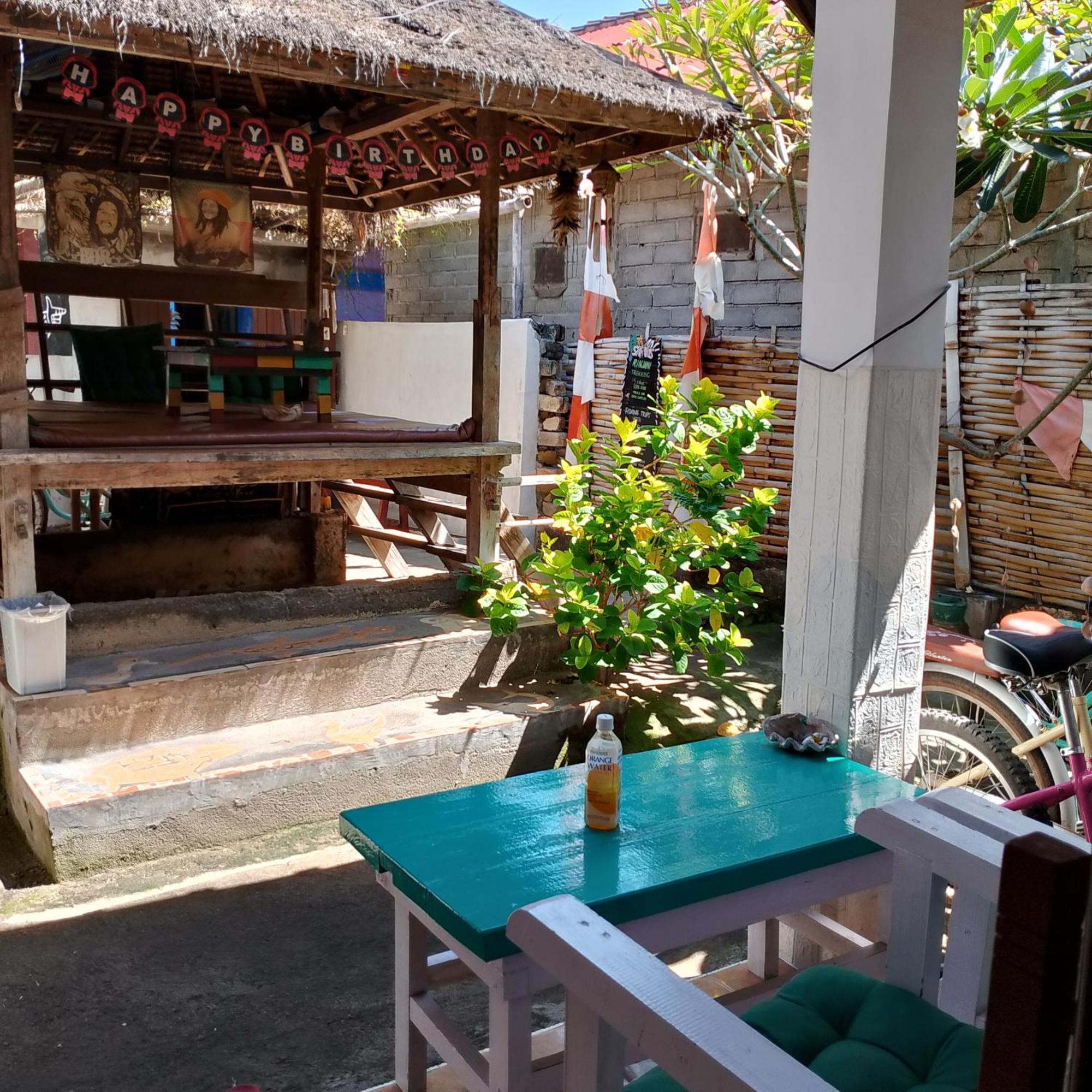 Fullesguesthouse Gili Trawangan Kültér fotó